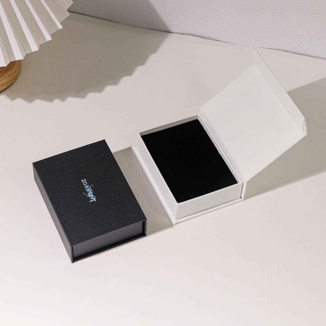 Magnetic Closure Boxes