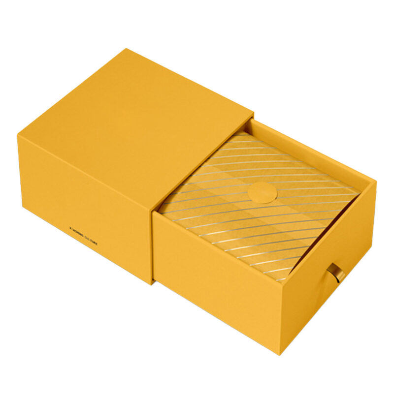 OEM Luxury Rigid Boxes for 30ml 50ml Candle Cosmetic Oil