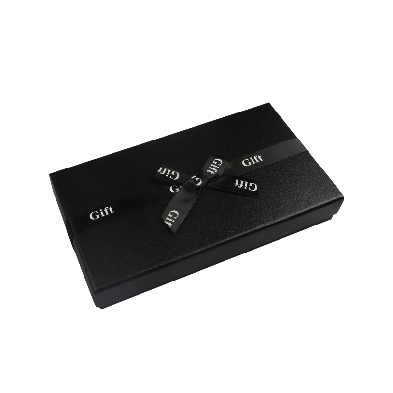 Sweatshirts Sweaters Lid and Base Boxes with Shredded Paper