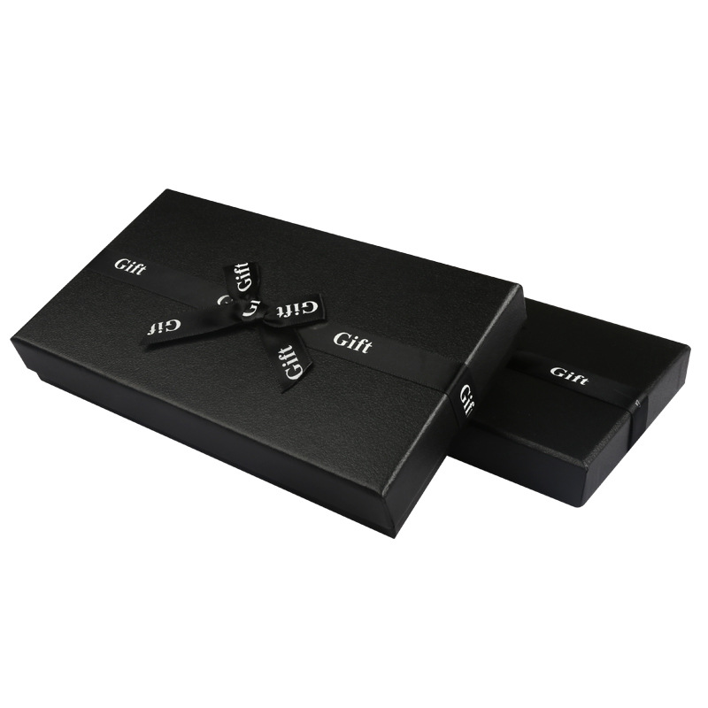 Sweatshirts Sweaters Lid and Base Boxes with Shredded Paper