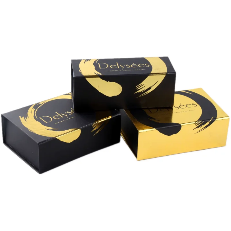 Glossy Lamination Folding Magnetic Closure Boxes with Sponge